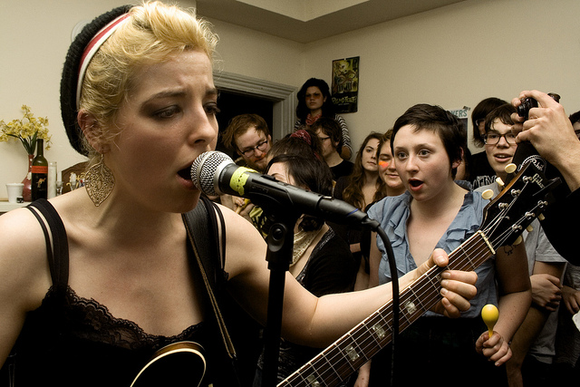 Hop Along Hop Along (Frances Quinlan) from Joh Moreno's FLICKR photostream