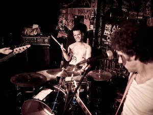 Kevin Mahon of forgetters at Le Voyeur in Olympia, WA (photo by Ryan Richardson)